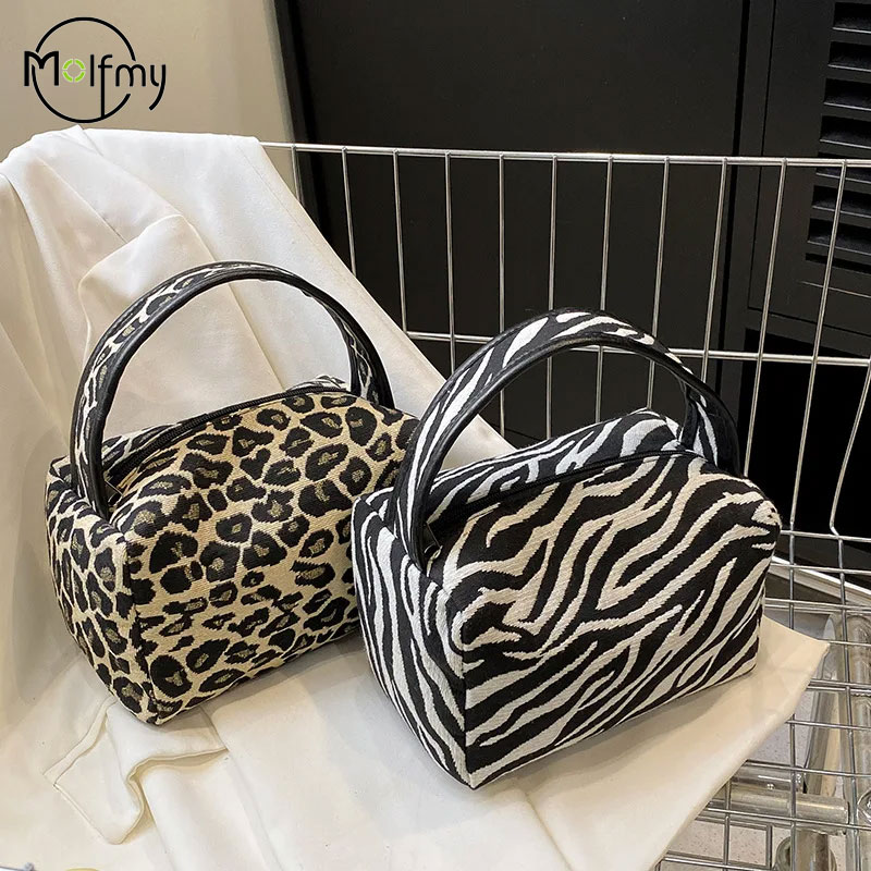 Luipaard make-up tas Luxe grot - Ysl Beauty Makeup Bag recensie en prijs