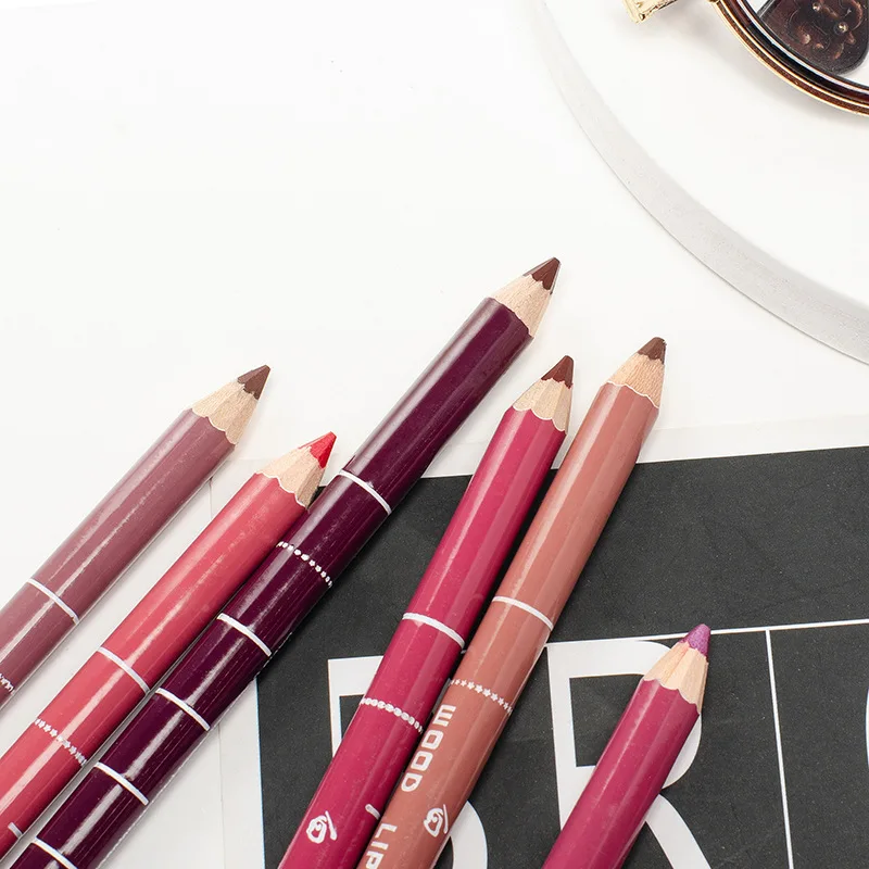 Gekleurde Lip Liner Potlood Zw - Beauty Flower Makeup recensie en prijs